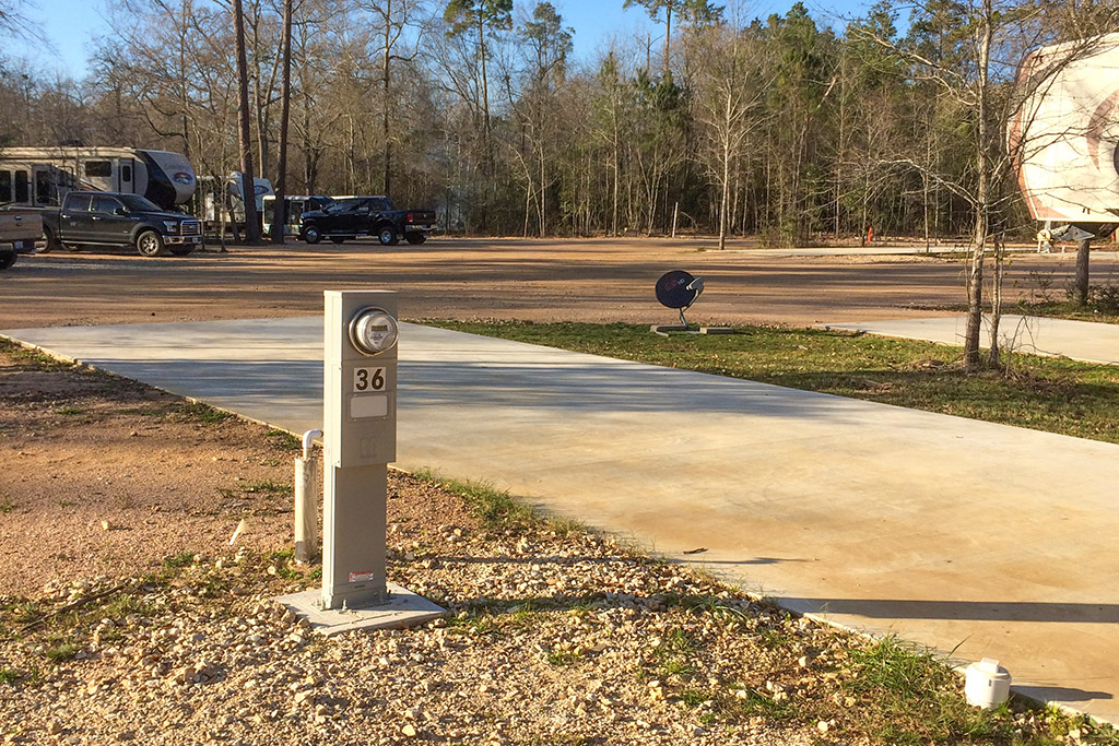 electric hookups next to rv site