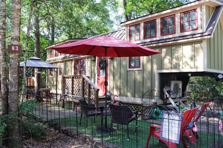 mobile home with decoration and furnishings