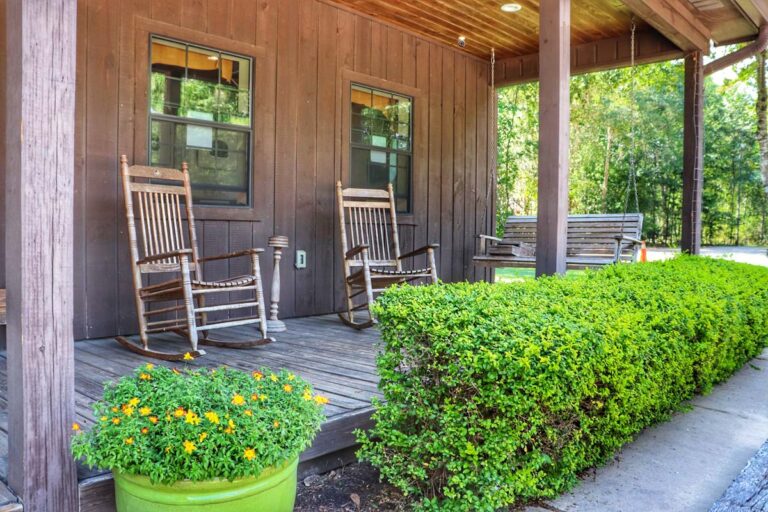 rocking chairs on front porch