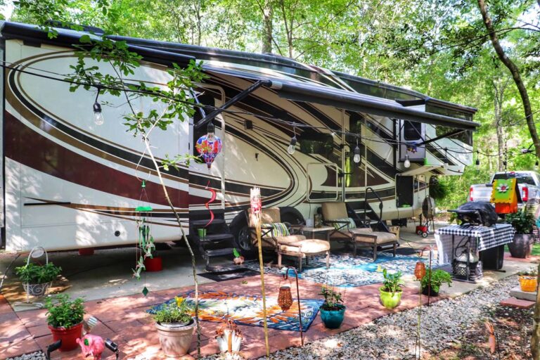 rv with decorations outside